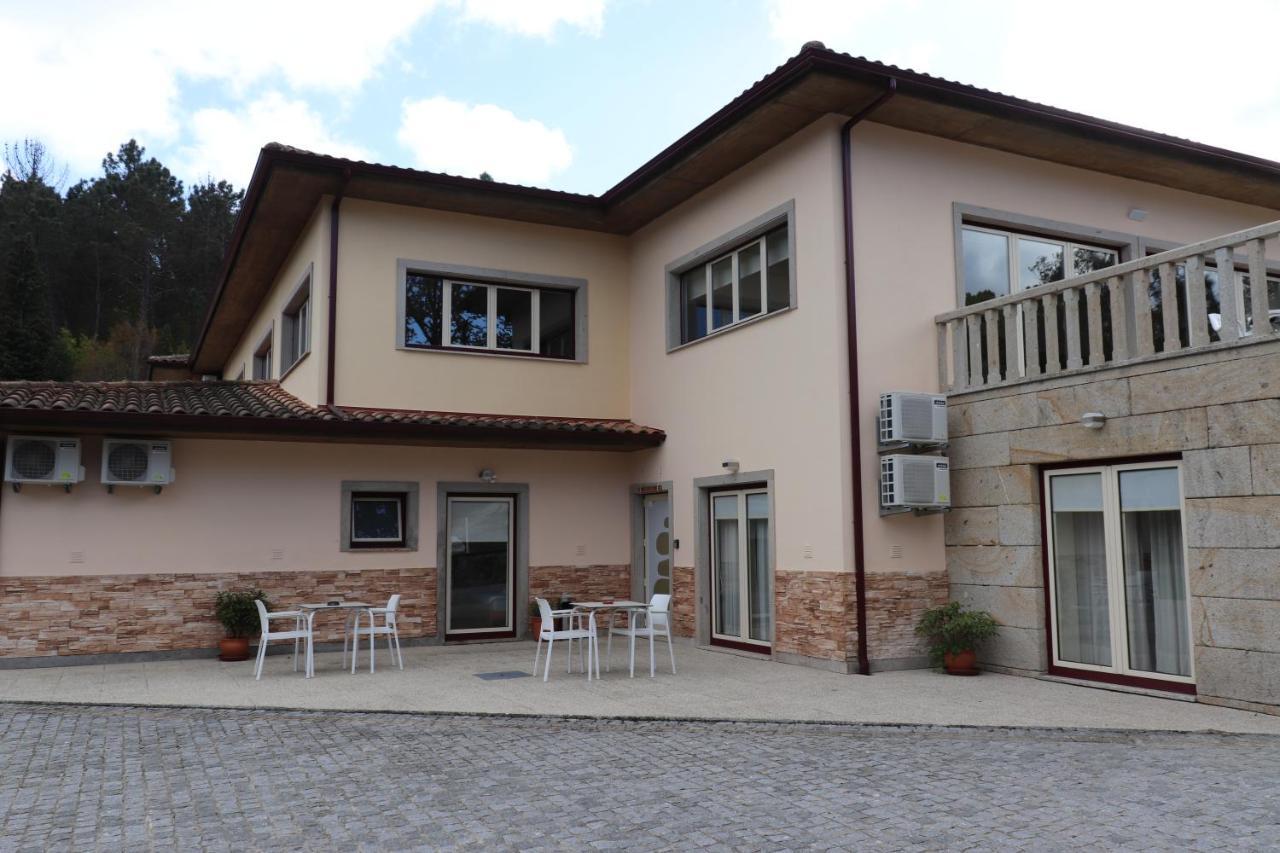 Outeiro Do Moinho Bed & Breakfast Campo do Geres Eksteriør bilde